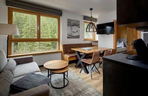 Gargellen Apartment | Club Haus - Alpin-Resort Montafon Haus 1 by Pferd auf Wolke