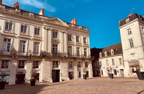Saumur House | CLUB NAPOLEON SAUMUR