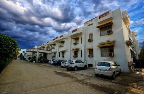 Bahadurgarh Resort | Club Platinum Resort