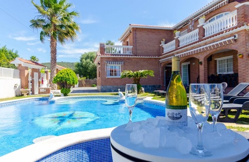 Roda de Bara Villa | Club Villamar - Great villa with private pool situated in a quiet area, perfect for relaxing holi.
