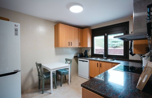 Sils Villa | Club Villamar - Modern family-friendly holiday home with sea view, garden, pool, and close to the.