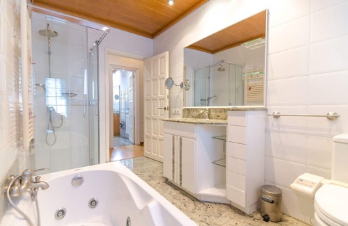 Vidreres Villa | Club Villamar - Precious charming villa with private pool located in a quiet area