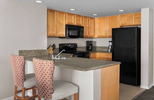 Survey Creek Hotel | Club Wyndham Palm-Aire
