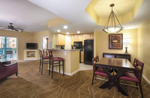 Survey Creek Hotel | Club Wyndham Palm-Aire