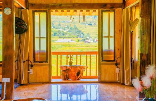 Mu Cang Chai House | Clubhouse Mebayluon Paragliding-Homestay, Bay dù lượn, Bể bơi, Sân cỏ, Cắm trại