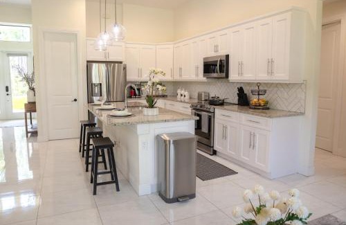 Joel House | Clusias Villa