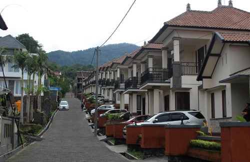 Candikuning Resort | CLV Hotel & Villa