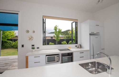 Clyde House | Clyde Gem