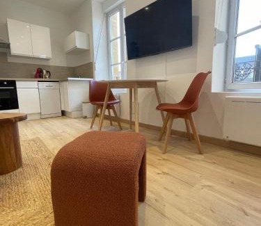 Charleville-Mezieres Apartment | CMG Studio 102 XL Petit-Bois Place Ducale