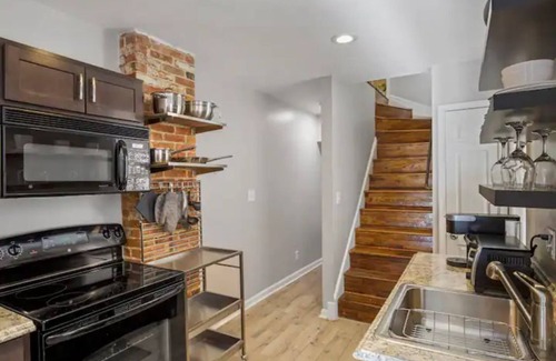 Downtown Baltimore House | Co's Corner