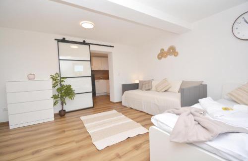 Ketschendorf Apartment | CO10-12 HI Apartments in Coburg