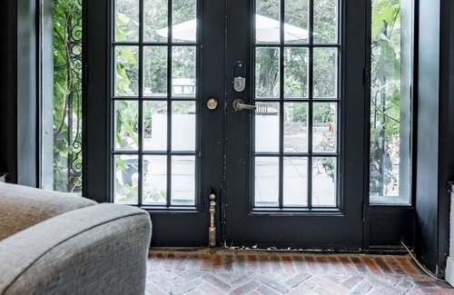 Hamilton Township House | 🍃COACH HOUSE