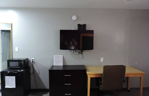 Waldron Hotel | Coachman's Inn & Suites