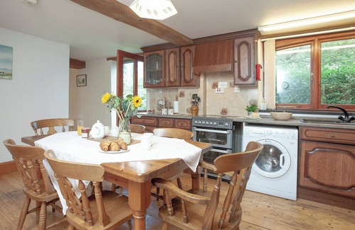 Chillington Cottage | Coachman's lodge - UK35952