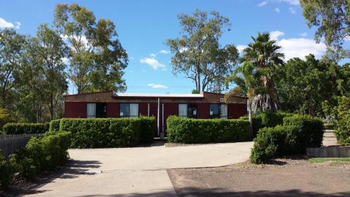 Moura Hotel | Coal n Cattle Hotel Motel