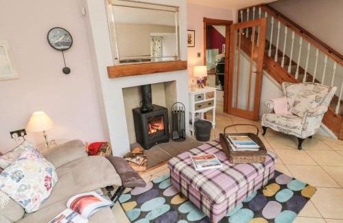 Bamburgh House | Coast Cottage