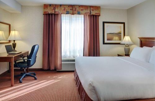 Grimshaw Hotel | Coast Grimshaw Hotel & Suites