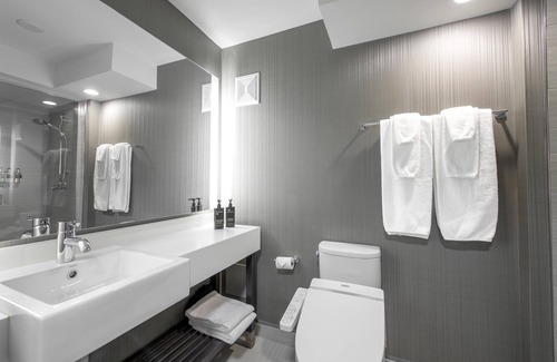 Prince George Hotel | Coast Prince George Hotel by APA