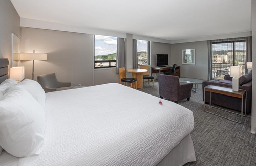 Prince George Hotel | Coast Prince George Hotel by APA