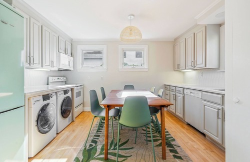 Marblehead House | Coastal 2-bedroom house in beautiful Marblehead with AC, WiFi