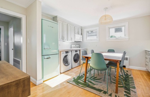 Marblehead House | Coastal 2-bedroom house in beautiful Marblehead with AC, WiFi