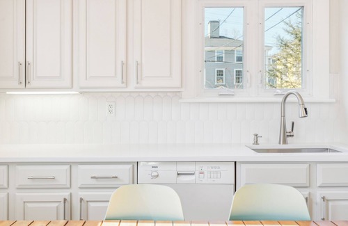 Marblehead House | Coastal 2-bedroom house in beautiful Marblehead with AC, WiFi