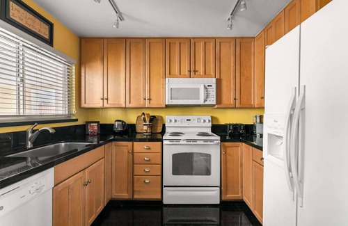 Bay Park Condo | Coastal Bay Park Condo, 2 Blocks to Mission Bay