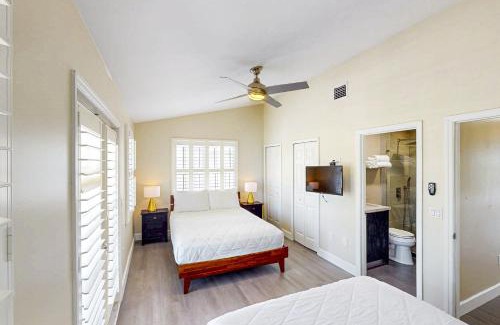 Marathon House | Coastal Bliss