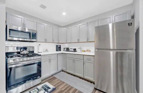 Queens Apartment | Coastal Breeze in the Rockaways