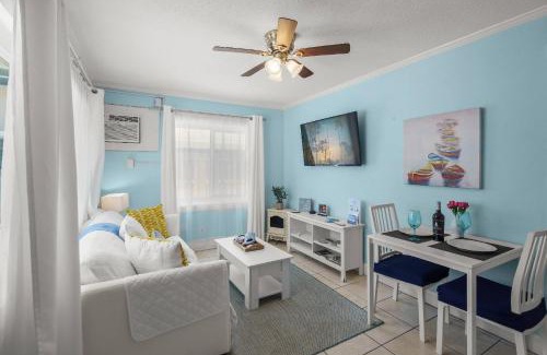 Siesta Key House | Coastal Breeze Siesta Dolphin "A"