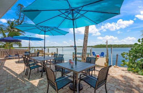 Siesta Key House | Coastal Breeze Siesta Dolphin "A"