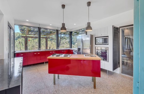 Del Mar Heights House | Coastal Canyon 5BR Retreat w Spa