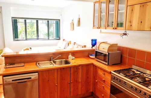 Kaeo Ski Chalet | Coastal Chalet Suites Whangaroa