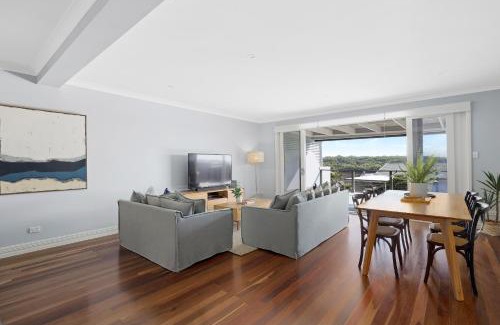 Salamander Bay House | Coastal Charm 24A
