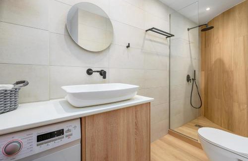 Pasalimani Apartment | Coastal Charm Elegant 1BR at Marina Zea Piraeus