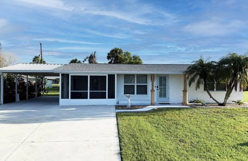 Englewood South House | Coastal Chic 2BR – Modern Stay Near Manasota Key