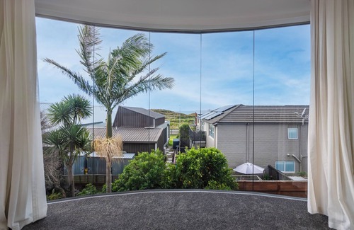 Papamoa Beach House | Coastal Chic - Papamoa Beach Holiday Home
