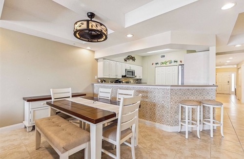Avon By The Sea Condo | Coastal Comfort 3BR Condo with Pool & Hot Tub