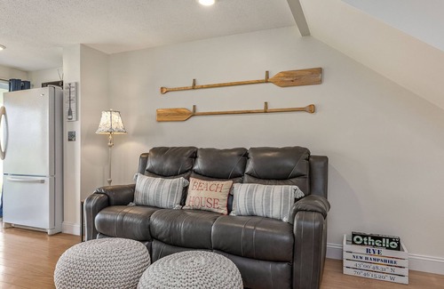 Rye Condo | Coastal Condo on Ocean Blvd in Rye with Deck & Ocean Views
