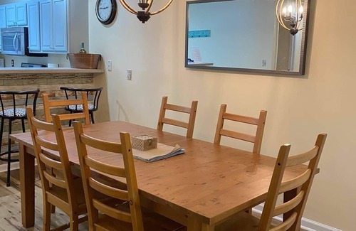 Rehoboth Beach Condo | COASTAL COUNTRY CHIC, ~10 mins TO REHOBOTH BEACH, steps to RESTOS & OUTLETS.