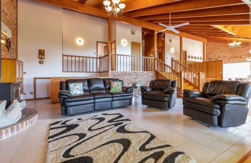 Smiths Lake House | Coastal Cove