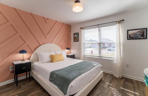 Foley House | ~Coastal Gameday~ Sports, Beach, OWA & Shopping!