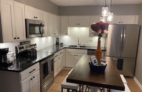 Largo House | Coastal Gem Just Minutes from the Beach! 🏝