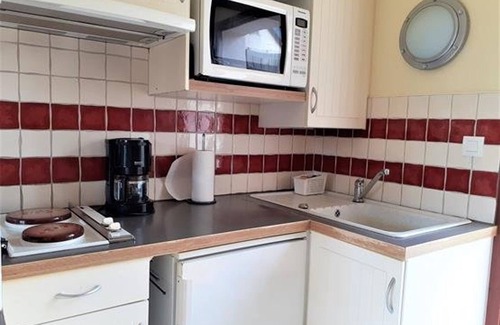 Batz-sur-Mer Apartment | Coastal Getaway with Pool, Tennis & Beach Nearby
