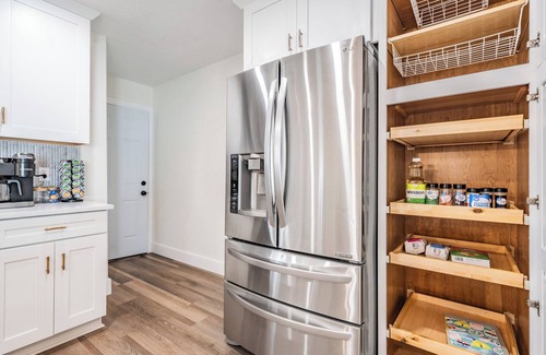 Palm Harbor House | Coastal Getaway with RV/Boat parking + MIL suite!