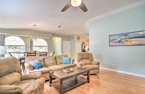 St. Petersburg - Clearwater House | Coastal Getaway with Pool 6 Mi to St Pete Beach!