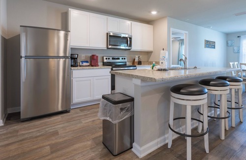 Foley House | Coastal Harmony- Close To Shopping, OWA, Sports Plex, Minutes From Beach!