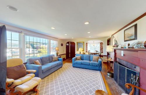 Harwich Port House | Coastal Hideaway