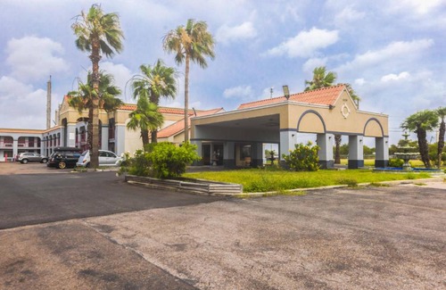 Central City Hotel | Coastal Inn Corpus Christi