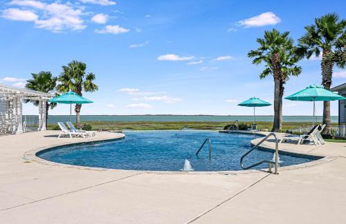 Rockport Villa | Coastal Luxury Beauty on the Bay